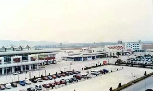 莱山机场27日零时关闭 蓬莱机场28日启用 --凤