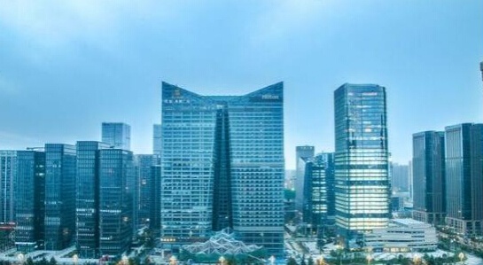 边缘化+同质化+泡沫化 看成都商业三座“大山”怎么破? --凤凰房产成都