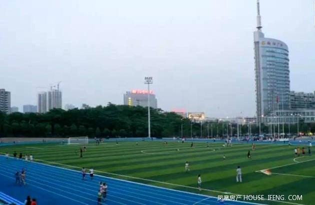 孙继海融创欧麓花园城足球训练基地4月绽放 -