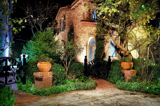 房交会买龙湖滟澜山 4大补贴1重特惠 --凤凰房