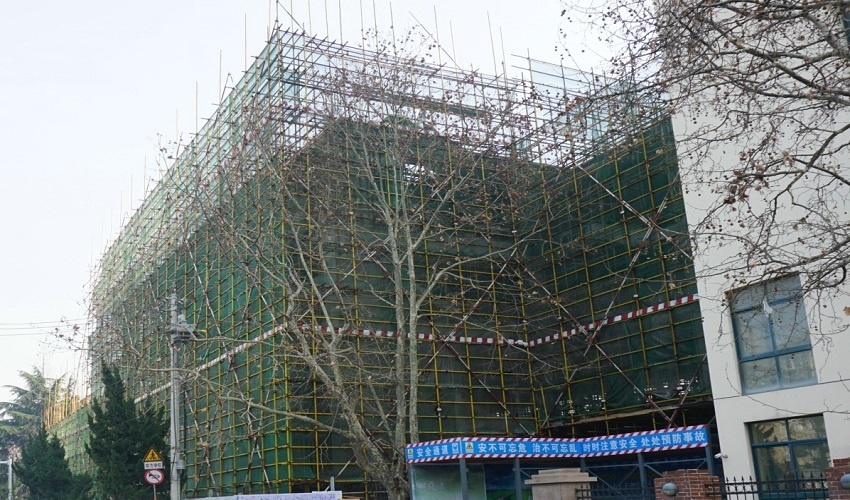 南京路小学主体封顶 2017年底前竣工并交付使