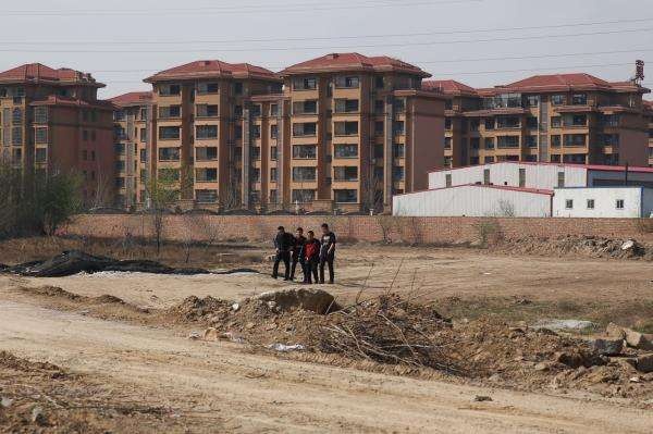 雄安新区三县炒房陷疯狂 冻结交易黑市仍猖獗