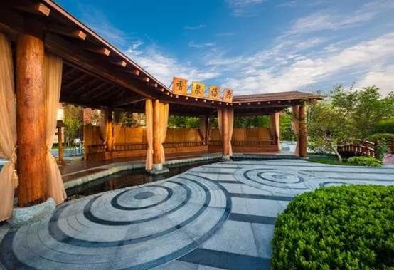 牛驼温泉孔雀城-感恩之行 --凤凰网房产北京