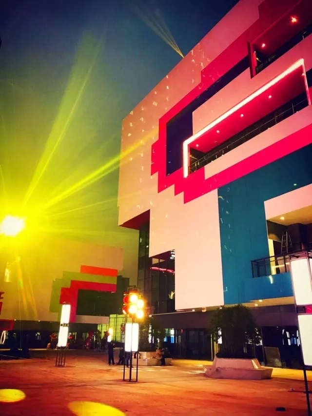 最新动态 | 余之城生活广场的五彩缤纷!