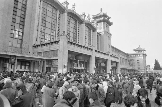 北京火车站40年光影里的春运记忆