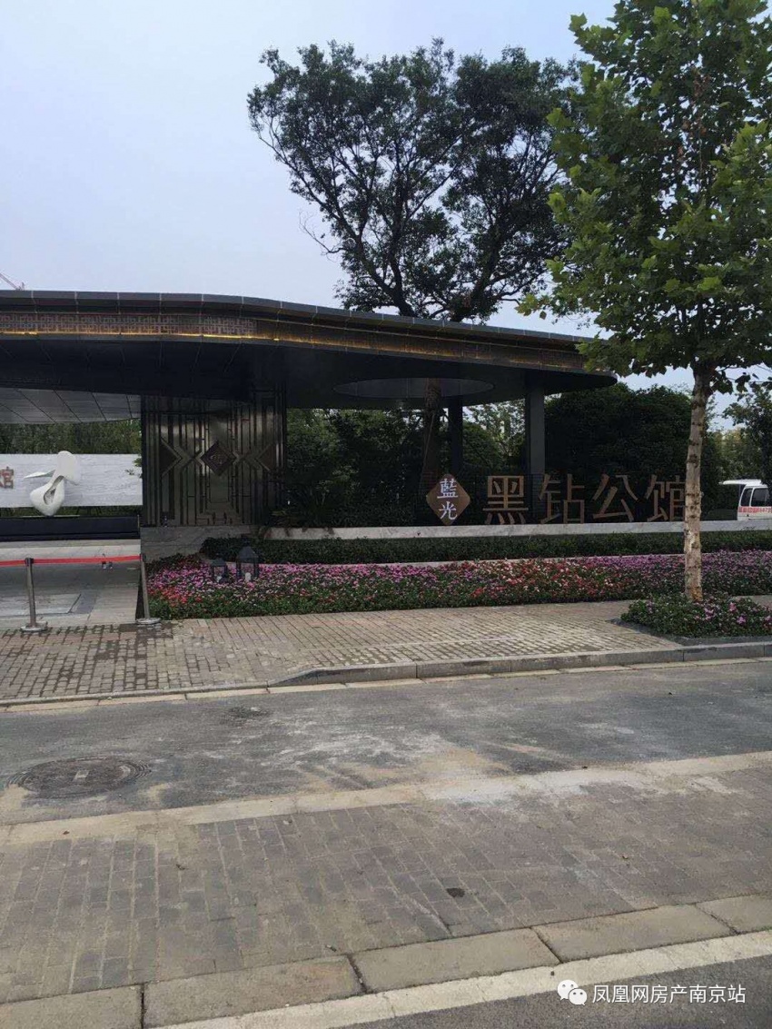 麒麟新盘蓝光黑钻公馆谍照流出,即将公开!