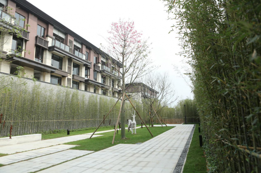 满园盛景关不住保利远洋领秀山八大山人中轴园林大美呈现