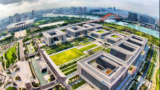 要知道,佛山新城占地88.6平方公里,其核心区域仅5公里,占比约5.