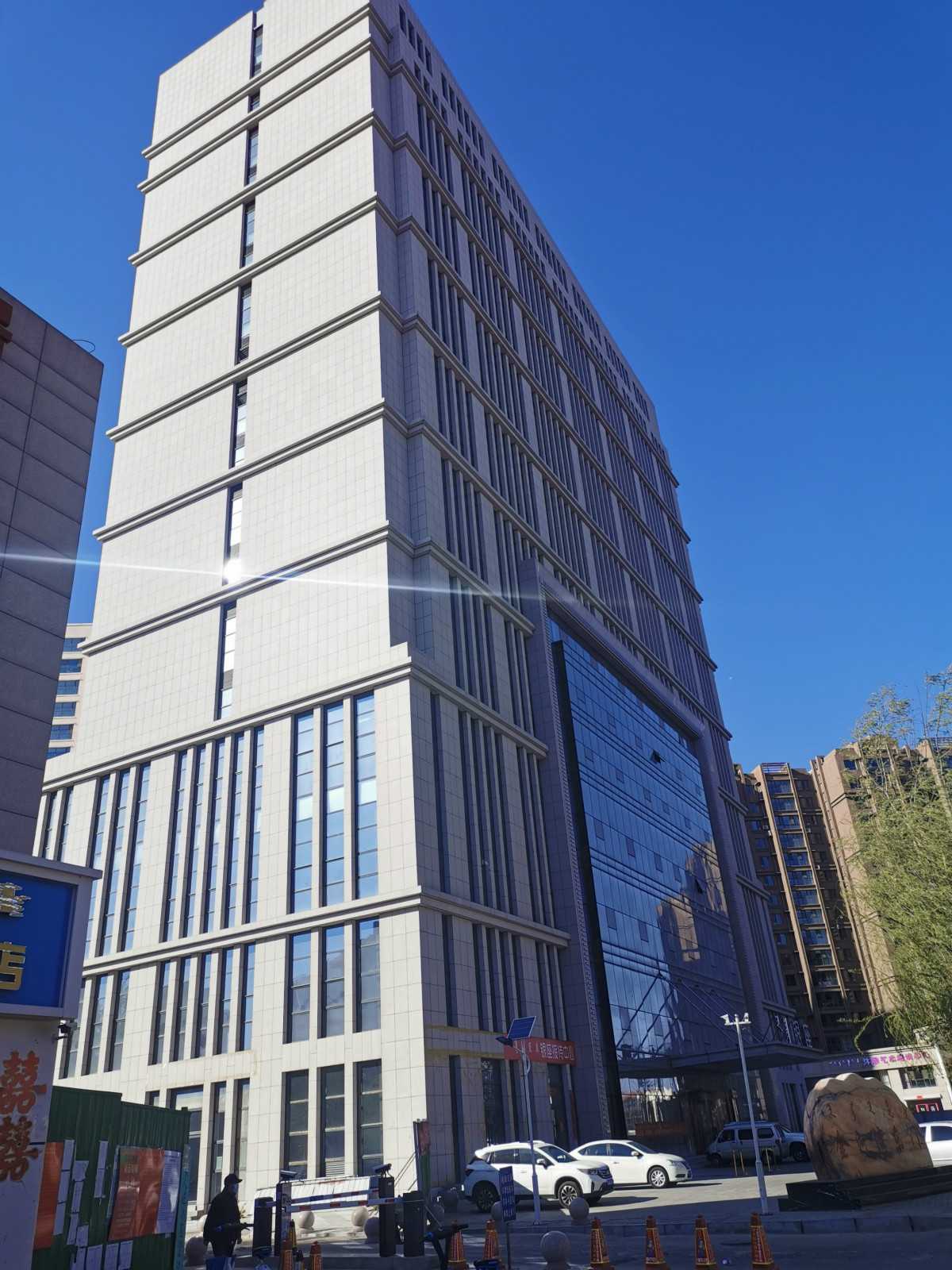 金河湾银座,金河湾银座1室2厅56.9㎡户型图,朝向-呼和浩特凤凰网房产